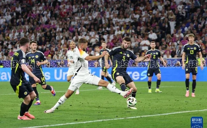 飞跃极限：跳水运动员在赛场上绽放的非凡魅力与技巧